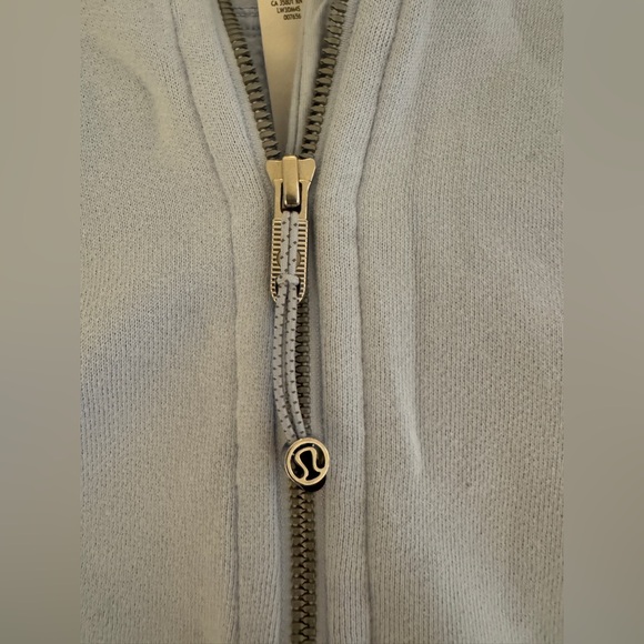 Lululemon Athletica Soft Blue Zip-Up Hoodie M/L - Picture 3 of 4